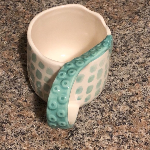 Port Philip Shore Line Octopus Tentacle Handle Sea Life Green White Coffee Mug - Picture 4 of 6